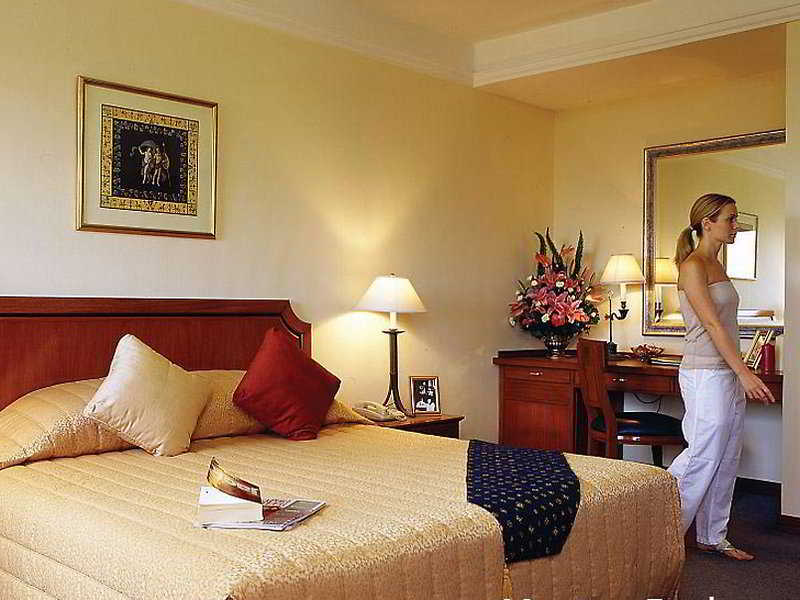 Orchard Parksuites By Far East Hospitality Singapur Zimmer foto
